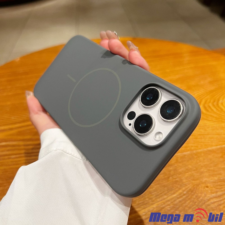 Futrola iPhone 14 Pro Liquid Silicon carbon grey